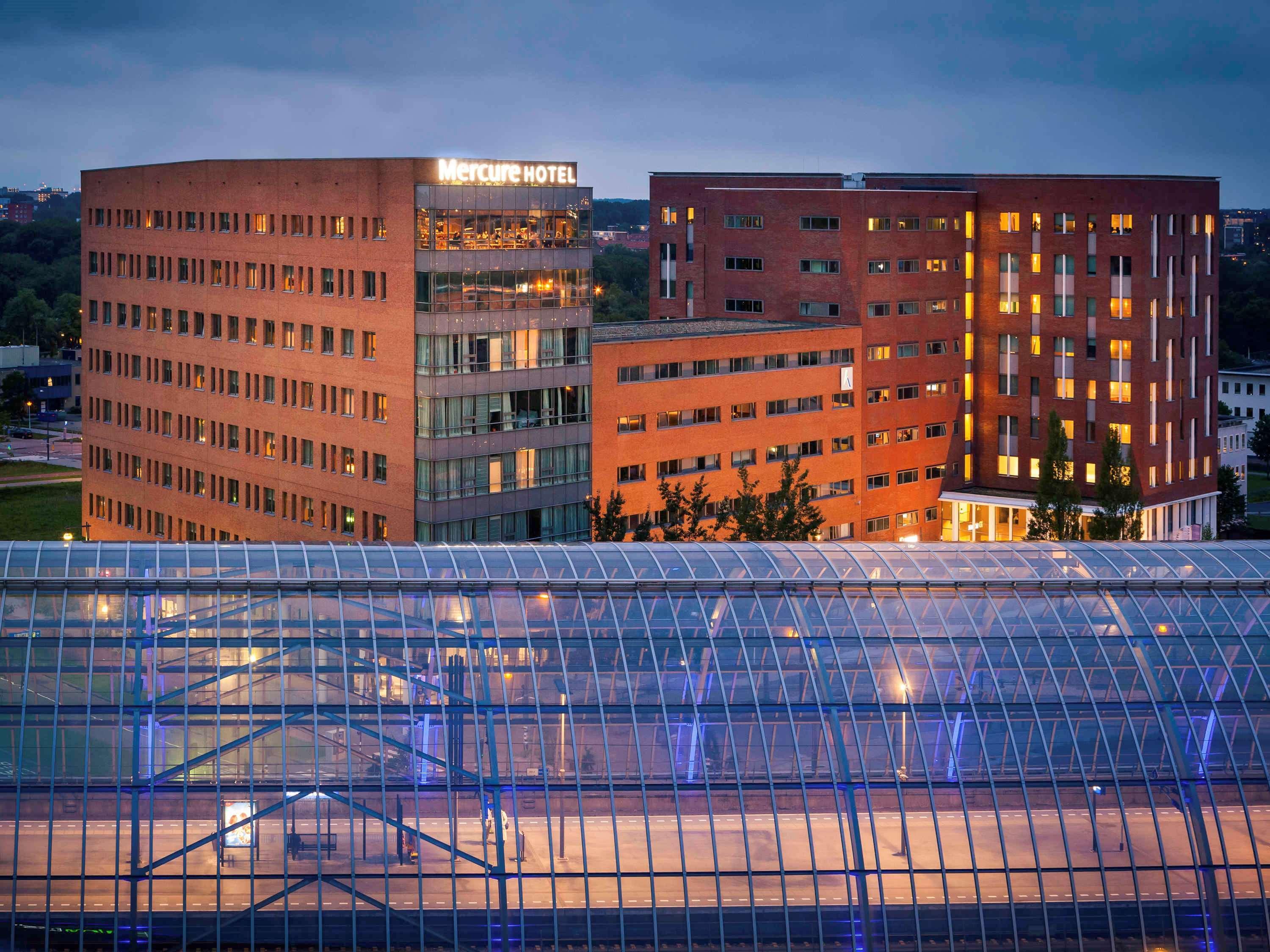 Mercure Amsterdam Sloterdijk Station Hotel Exterior photo